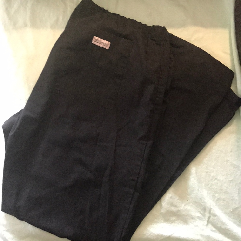 BLACK SCRUB PANTS
